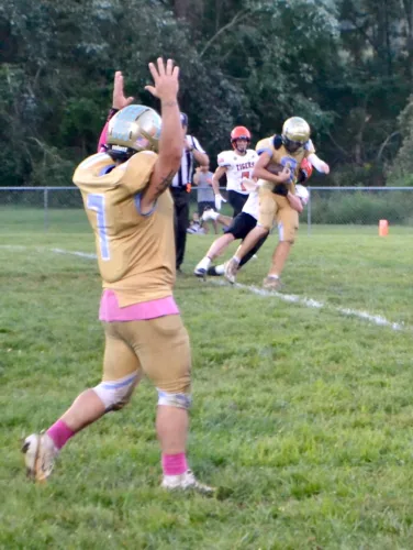 Shadyside hands Frontier first loss, 43-21
